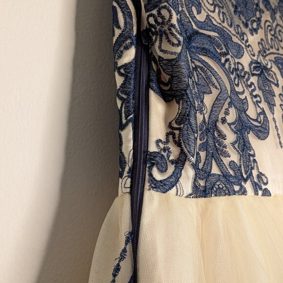 Modcloth retro-influence dress - Picture 6 of 8